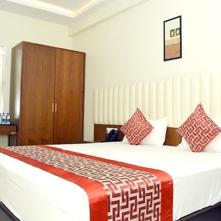 Sri Aswin Grand Hotel Namakkal Bagian luar foto