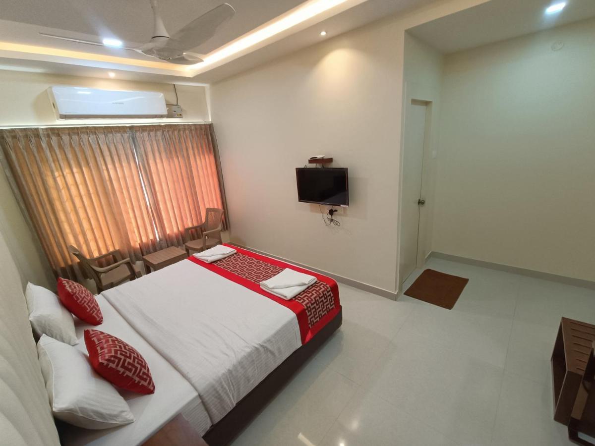 Sri Aswin Grand Hotel Namakkal Bagian luar foto