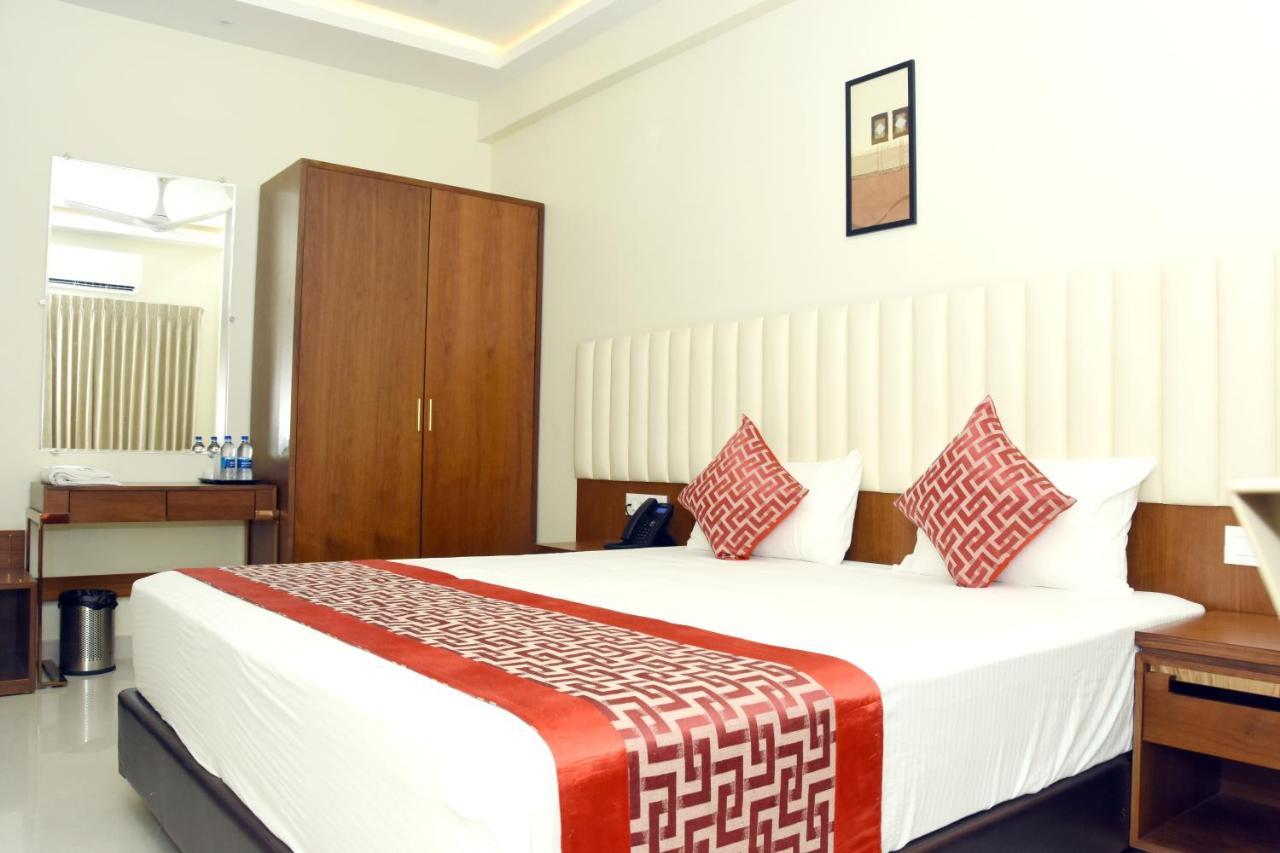Sri Aswin Grand Hotel Namakkal Bagian luar foto