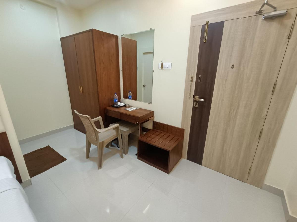 Sri Aswin Grand Hotel Namakkal Bagian luar foto