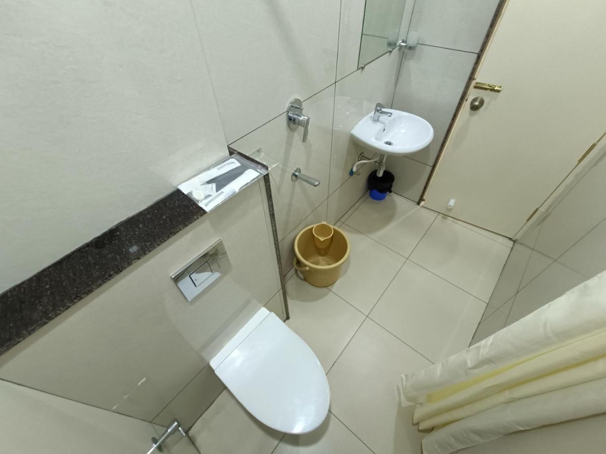 Sri Aswin Grand Hotel Namakkal Bagian luar foto