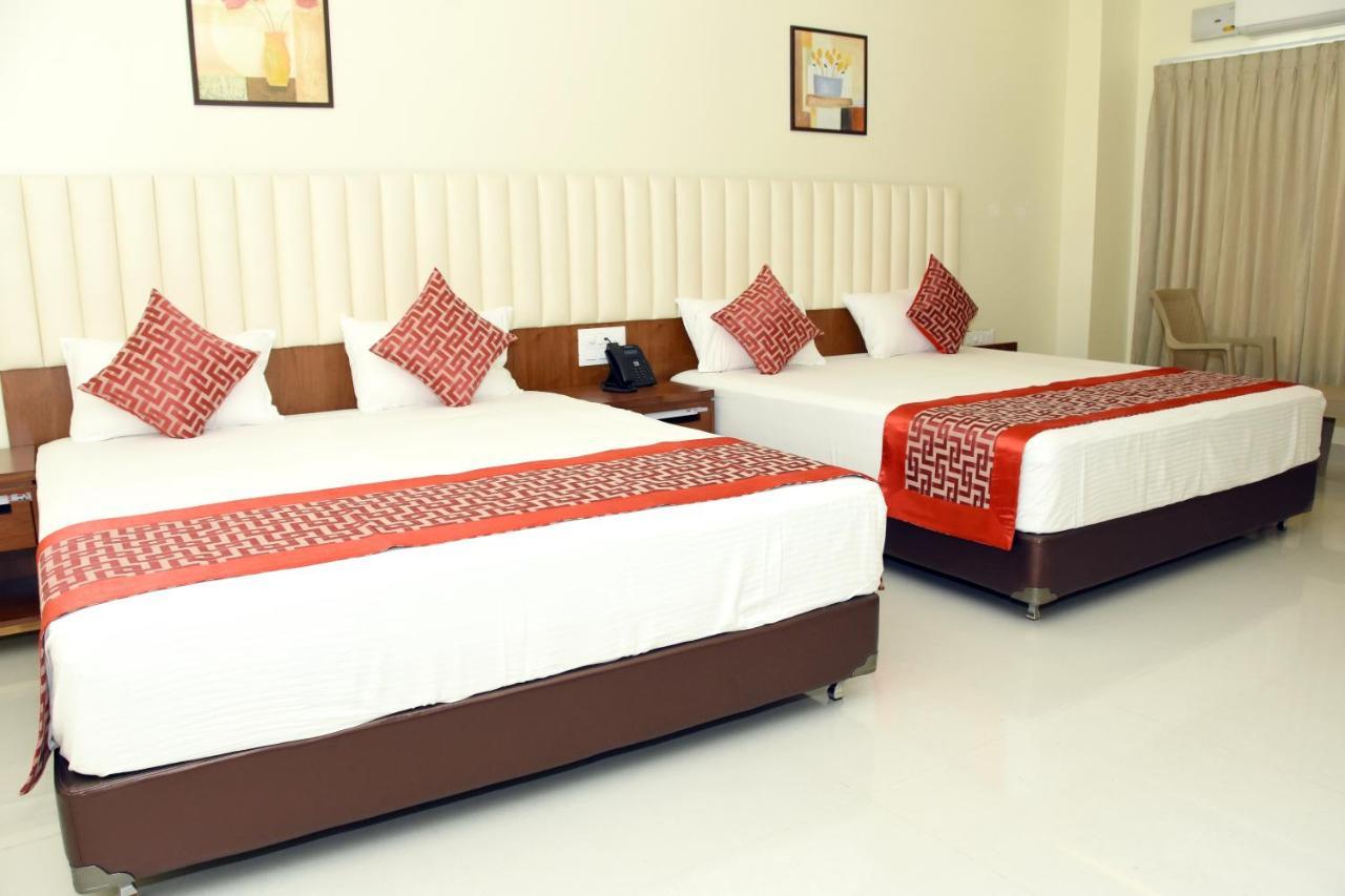 Sri Aswin Grand Hotel Namakkal Bagian luar foto